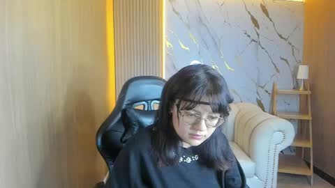 amara online show from April 15, 3:24 am