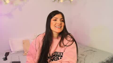 Amara Vega  online show from December 15, 7:56 am