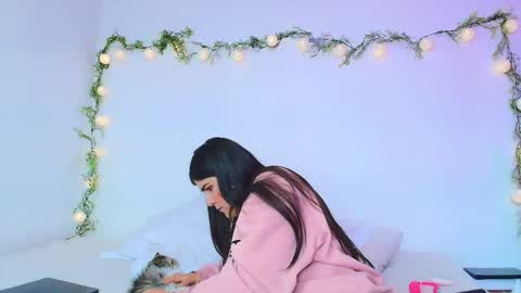Snapshot of amara_vega chatting on April 19, 3:55 pm Amara Vega online show from April 19, 3:55 pm