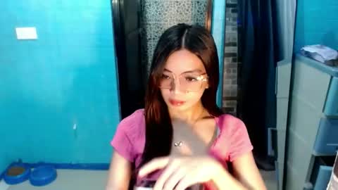 BELLA online show from February 17, 2:13 pm