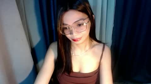 Snapshot of amarabellax chatting on April 29, 9:13 am BELLA online show from April 29, 9:13 am