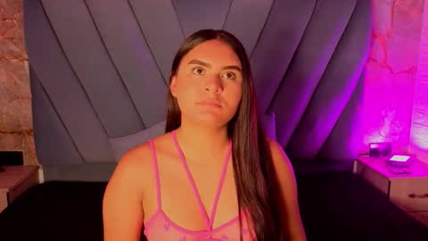 amarahanks_ online show from November 6, 11:44 am