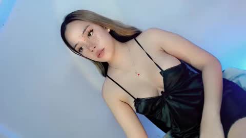 Snapshot of amarahugecock69 chatting on December 8, 5:55 pm MARIA online show from December 8, 5:55 pm