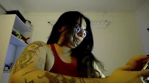 Susan online show from April 7, 12:00 am