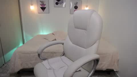 Amarantha online show from February 12, 2:21 pm