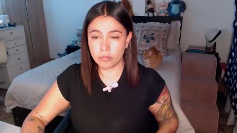 Mila  online show from May 5, 3:36 am