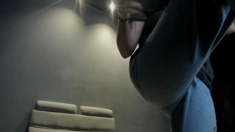 Snapshot of amarettho chatting on January 18, 10:39 am Emily online show from January 18, 10:39 am