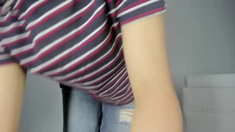 Snapshot of amarettho chatting on January 25, 10:51 am Emily online show from January 25, 10:51 am