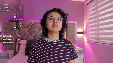 Snapshot of amarettho chatting on January 25, 5:40 pm Emily online show from January 25, 5:40 pm