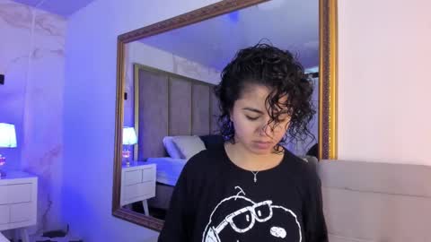 Snapshot of amarettho chatting on February 10, 11:25 am Emily online show from February 10, 11:25 am