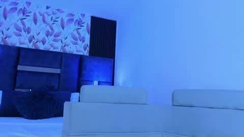 Snapshot of amarettho chatting on February 13, 11:28 am Emily online show from February 13, 11:28 am