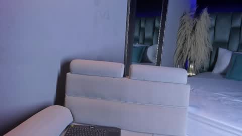 Snapshot of amarettho chatting on February 23, 11:00 am Emily online show from February 23, 11:00 am