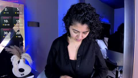 Snapshot of amarettho chatting on February 24, 10:37 am Emily online show from February 24, 10:37 am