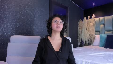 Snapshot of amarettho chatting on March 8, 3:45 pm Emily online show from March 8, 3:45 pm