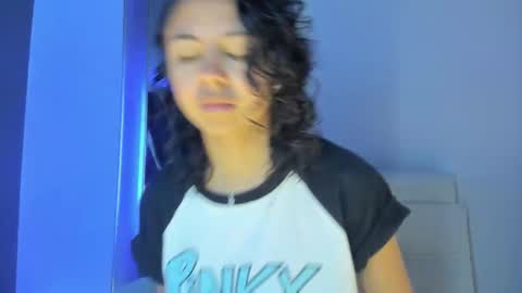 Snapshot of amarettho chatting on October 3, 11:29 am Emily online show from October 3, 11:29 am