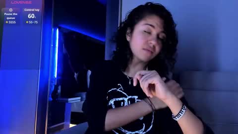 Snapshot of amarettho chatting on October 11, 1:31 pm Emily online show from October 11, 1:31 pm