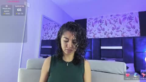 Snapshot of amarettho chatting on November 14, 10:25 am Emily online show from November 14, 10:25 am