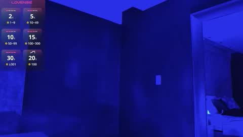 Snapshot of amarettho chatting on November 22, 11:31 am Emily online show from November 22, 11:31 am