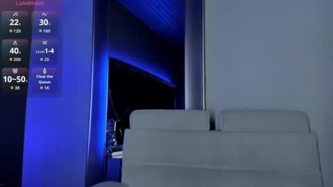 Snapshot of amarettho chatting on December 3, 10:57 am Emily online show from December 3, 10:57 am