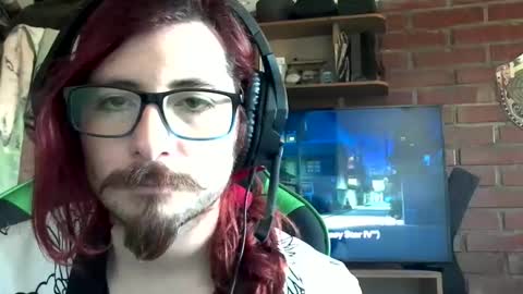 Snapshot of amaru_bf_experience chatting on November 16, 3:06 pm Amaru online show from November 16, 3:06 pm