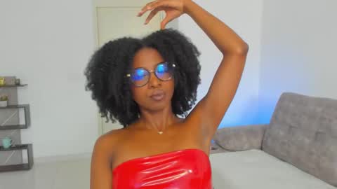 Snapshot of amatiistur chatting on December 4, 6:16 pm Tammy online show from December 4, 6:16 pm