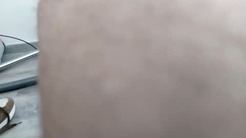 Snapshot of amatuercouple668922 chatting on February 21, 6:51 am Petruss s Csabesztoo online show from February 21, 6:51 am