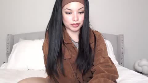 Snapshot of amaya_floress chatting on February 5, 1:26 am amaya_floress online show from February 5, 1:26 am
