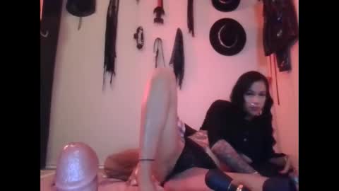 Snapshot of amayamillarodriguez chatting on December 12, 6:42 pm amayamillarodriguez online show from December 12, 6:42 pm