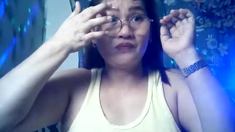 amazing angel online show from April 13, 9:42 pm