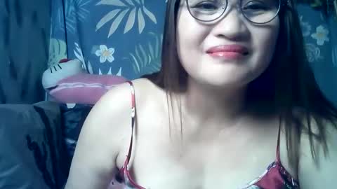 amazing angel online show from May 22, 4:01 pm