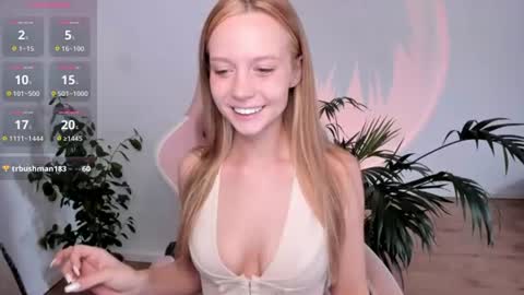 Roxy online show from July 10, 4:20 pm