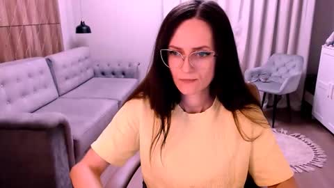 Izza online show from December 16, 9:58 am