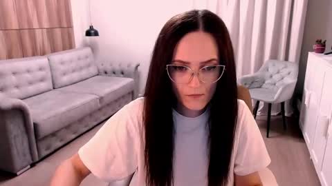 Izza online show from May 28, 1:08 pm