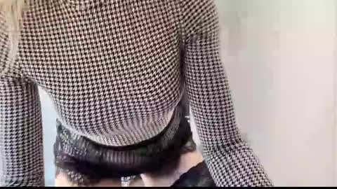 Kelly online show from March 26, 8:53 am