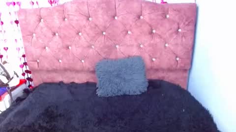 Snapshot of ambar_bby1 chatting on February 6, 12:05 pm Ambar online show from February 6, 12:05 pm