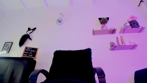 Ambar fitness88 online show from March 8, 1:03 pm