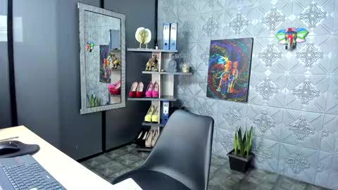 Snapshot of ambar_rose2 chatting on December 6, 10:38 am ambar rose2 online show from December 6, 10:38 am
