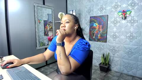 Snapshot of ambar_rose2 chatting on December 6, 1:44 pm ambar rose2 online show from December 6, 1:44 pm