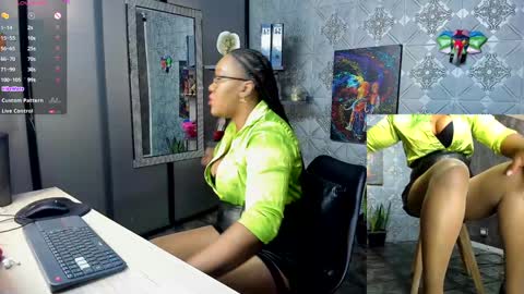 Snapshot of ambar_rose2 chatting on December 23, 1:24 pm ambar rose2 online show from December 23, 1:24 pm