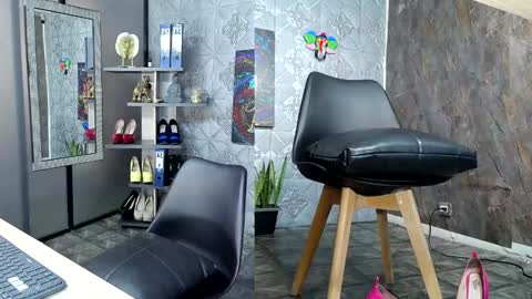 Snapshot of ambar_rose2 chatting on December 24, 4:08 pm ambar rose2 online show from December 24, 4:08 pm