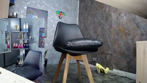 Snapshot of ambar_rose2 chatting on January 22, 4:12 pm ambar rose2 online show from January 22, 4:12 pm