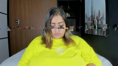Snapshot of ambarbrown_ chatting on April 26, 9:12 pm Ambar online show from April 26, 9:12 pm