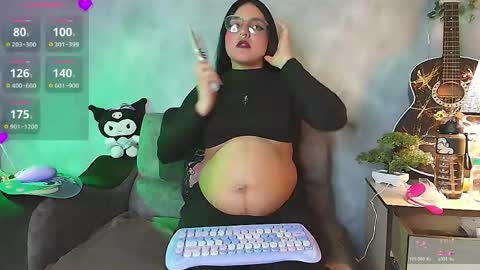 ambardevon_x online show from May 29, 9:13 pm