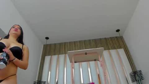 AmbarGills online show from November 11, 2:06 pm