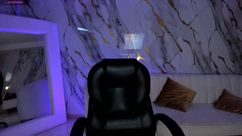 Ambar  online show from November 30, 11:47 am