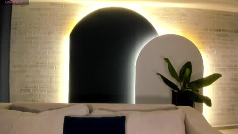 Snapshot of ambarjames_ chatting on June 28, 12:00 pm Ambar online show from June 28, 12:00 pm