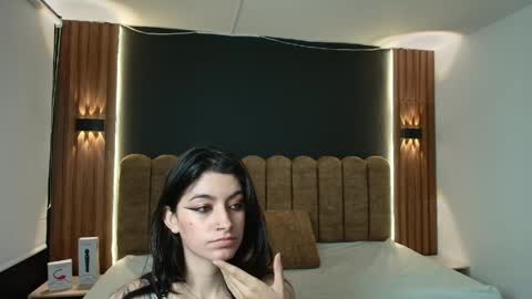 AMBAR LEE online show from April 5, 12:02 pm