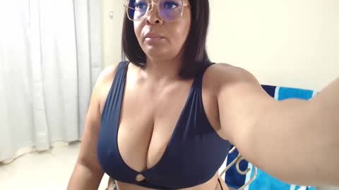  Amber Sofhia  online show from February 2, 2:27 am