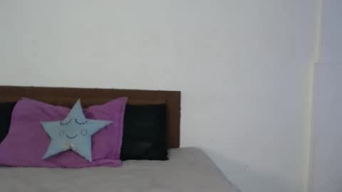 Snapshot of ambel_rose chatting on December 31, 7:18 pm ambel_rose online show from December 31, 7:18 pm