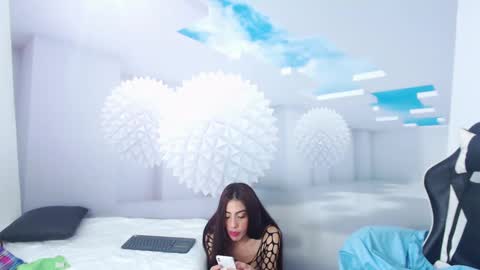 Snapshot of ambel_rose chatting on March 8, 8:33 am ambel_rose online show from March 8, 8:33 am